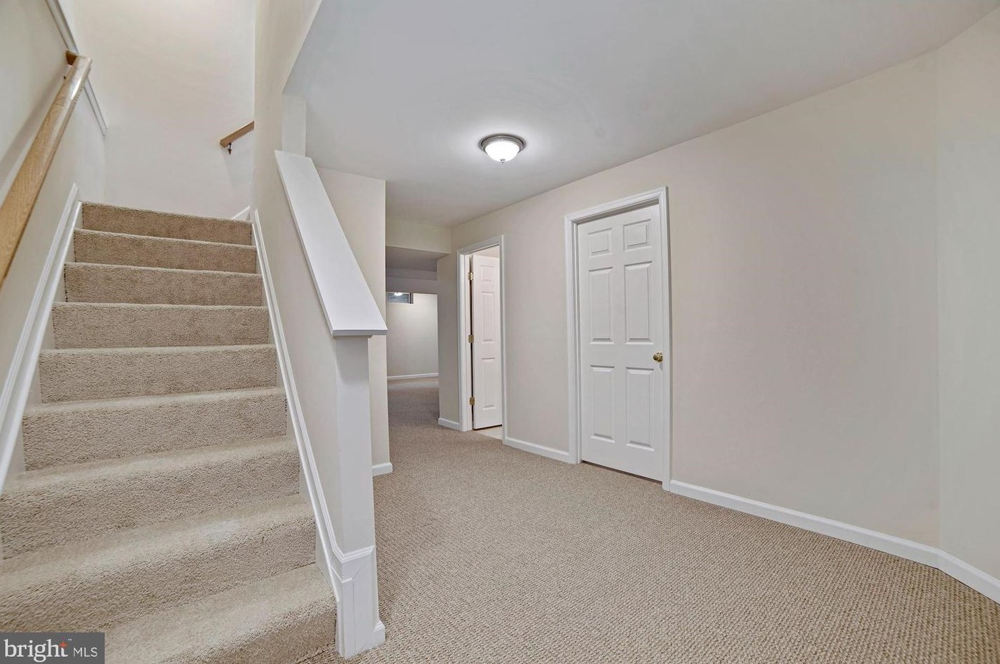 4941 Breeze Way, Dumfries VA  22025-1254 exterior