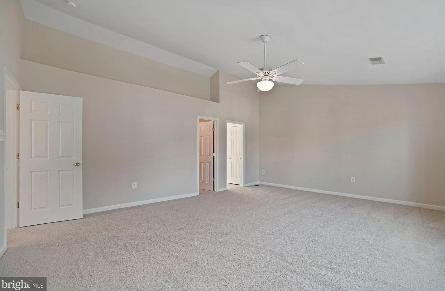 4941 Breeze Way, Dumfries VA  22025-1254 exterior