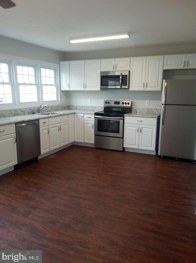 14090 Kramer Pl, Woodbridge, VA 22193