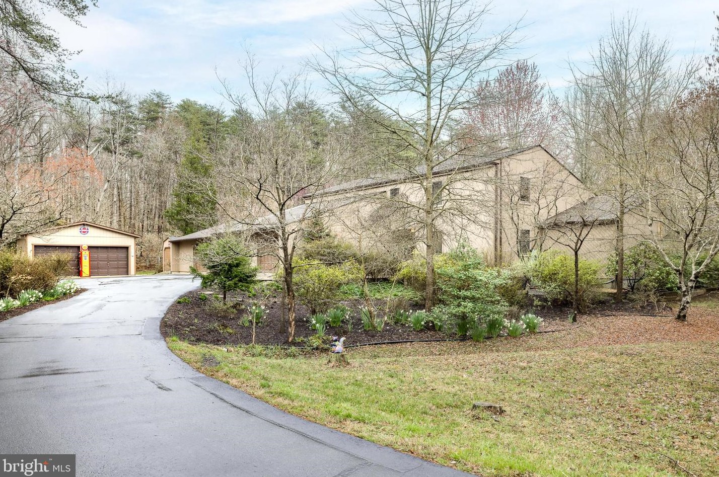 12131 Tall Trees Ln, Manassas, VA 20112-3326