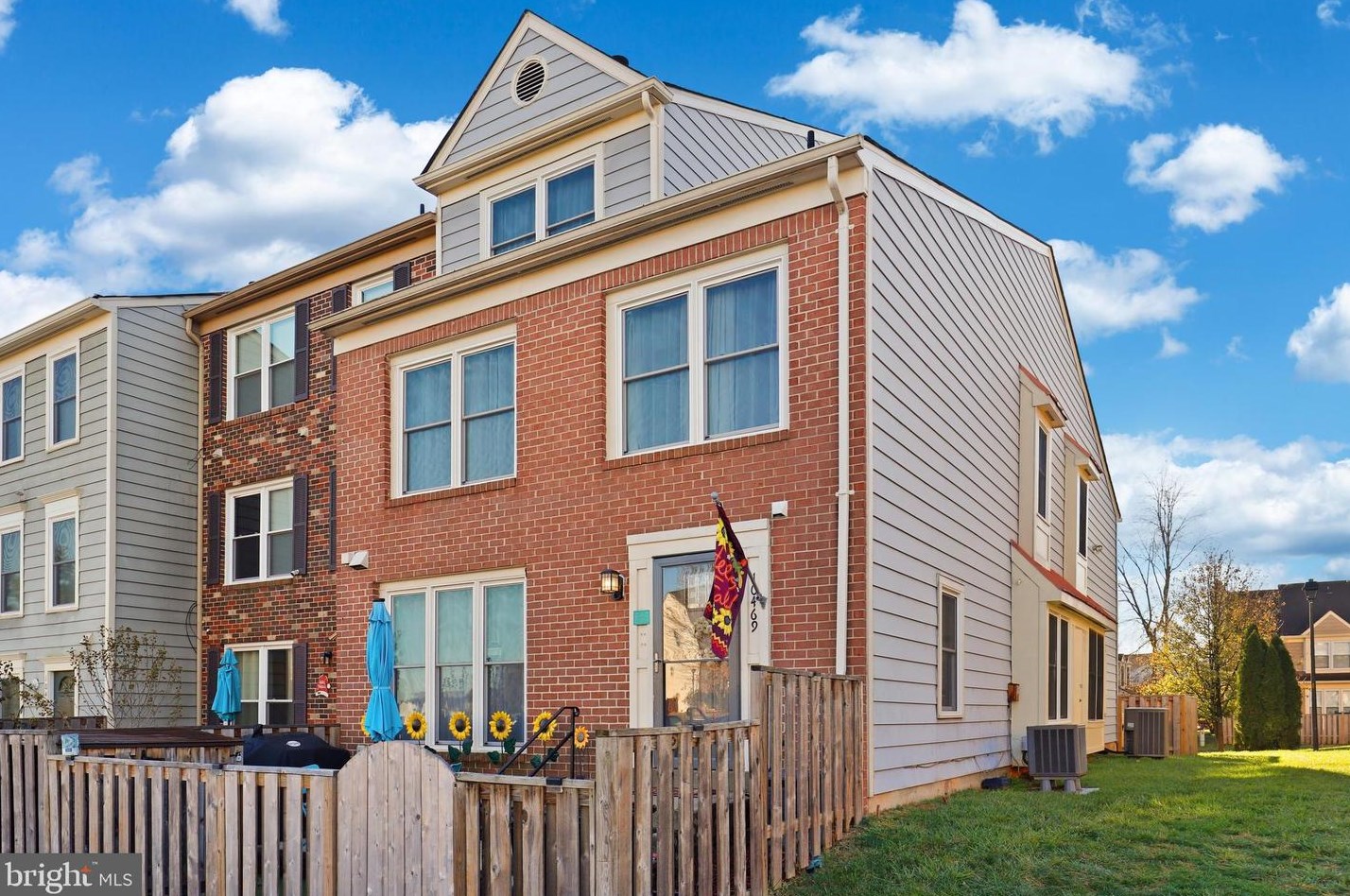 10469 Dylan Pl, Manassas, VA 20109-6447