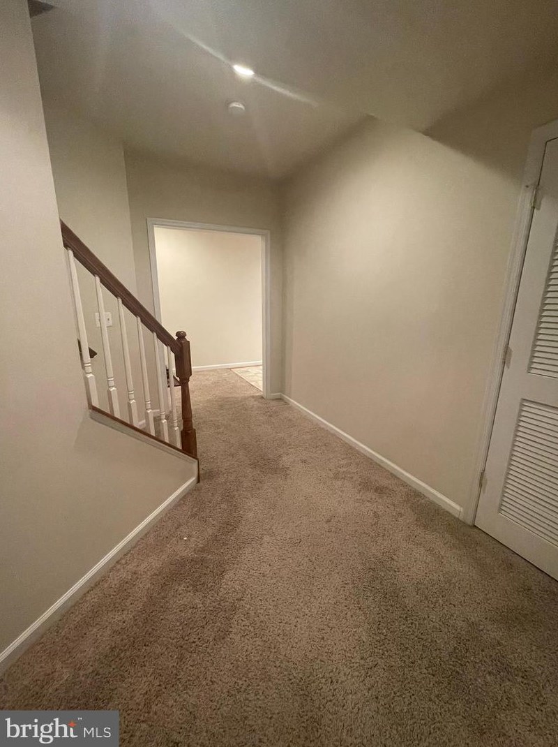 10892 Clara Barton Dr, Bristow, VA 20136