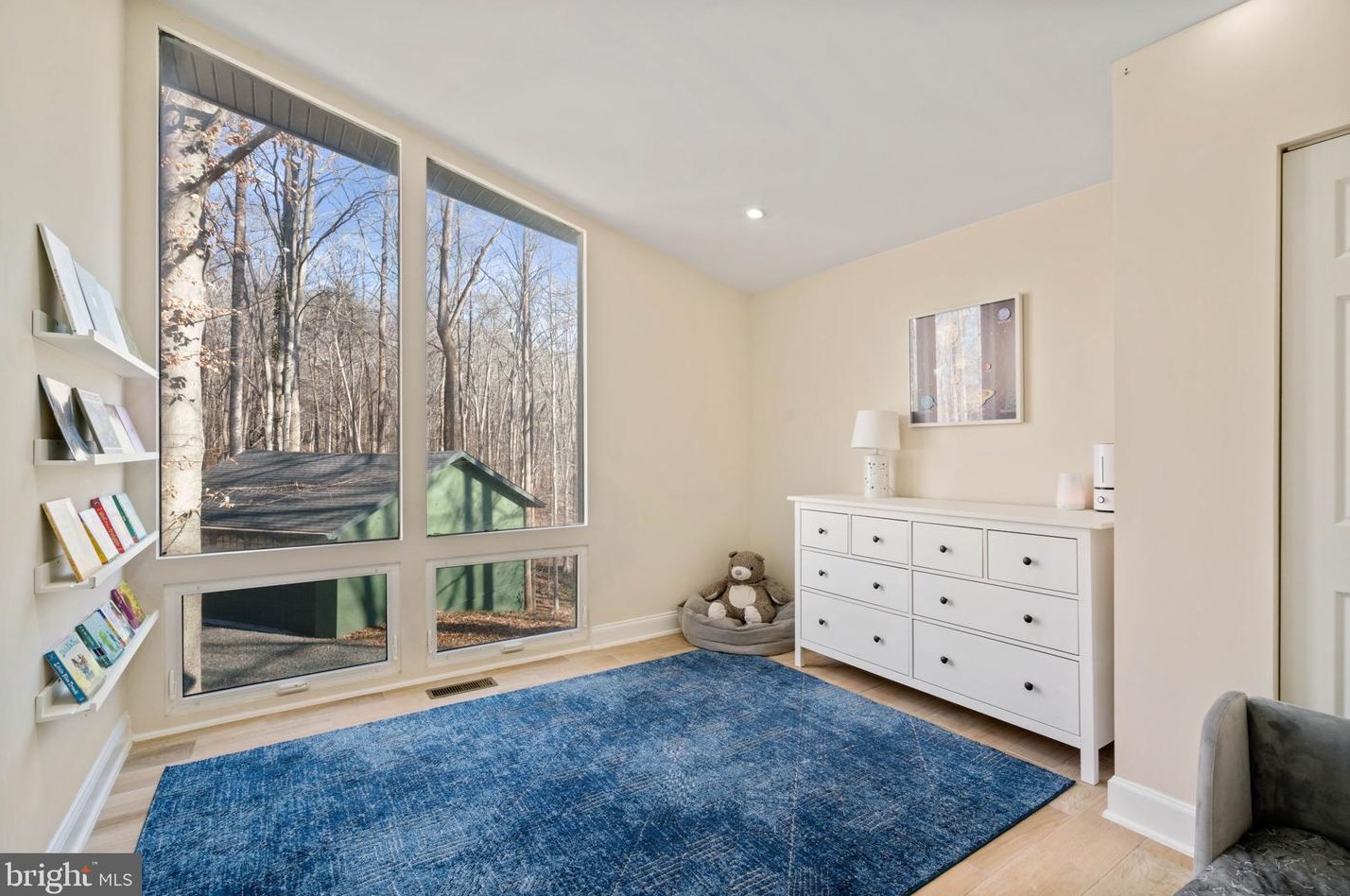 6121 Occoquan Forest Dr, Manassas VA  20112-3034 exterior
