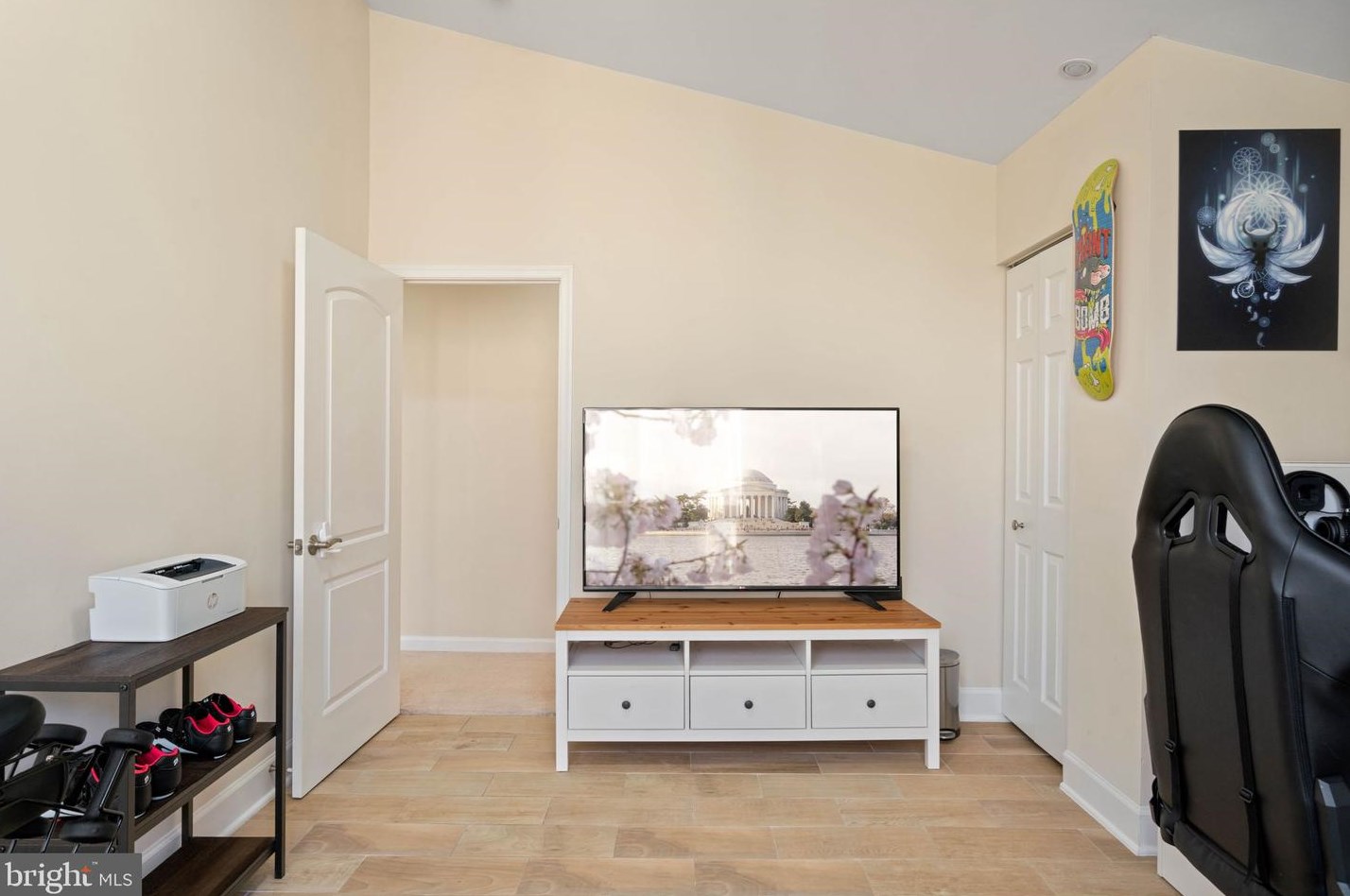 6121 Occoquan Forest Dr, Manassas VA  20112-3034 exterior
