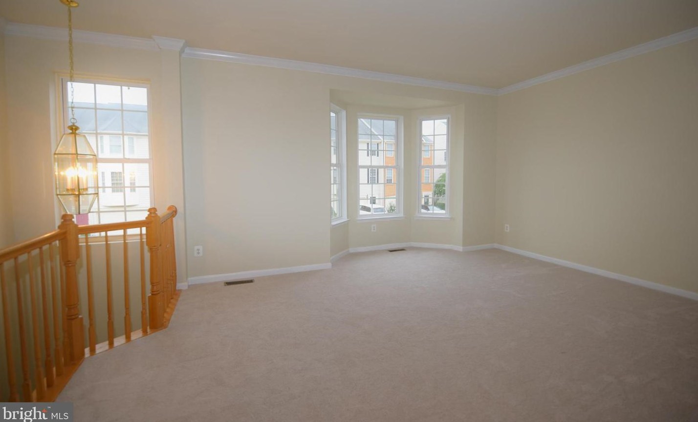 12045 Kemps Landing Cir, Manassas, VA 20109