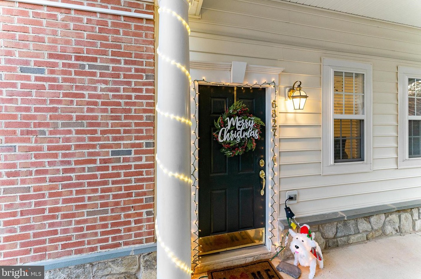 6827 Hampton Bay Ln, Gainesville, VA 20155