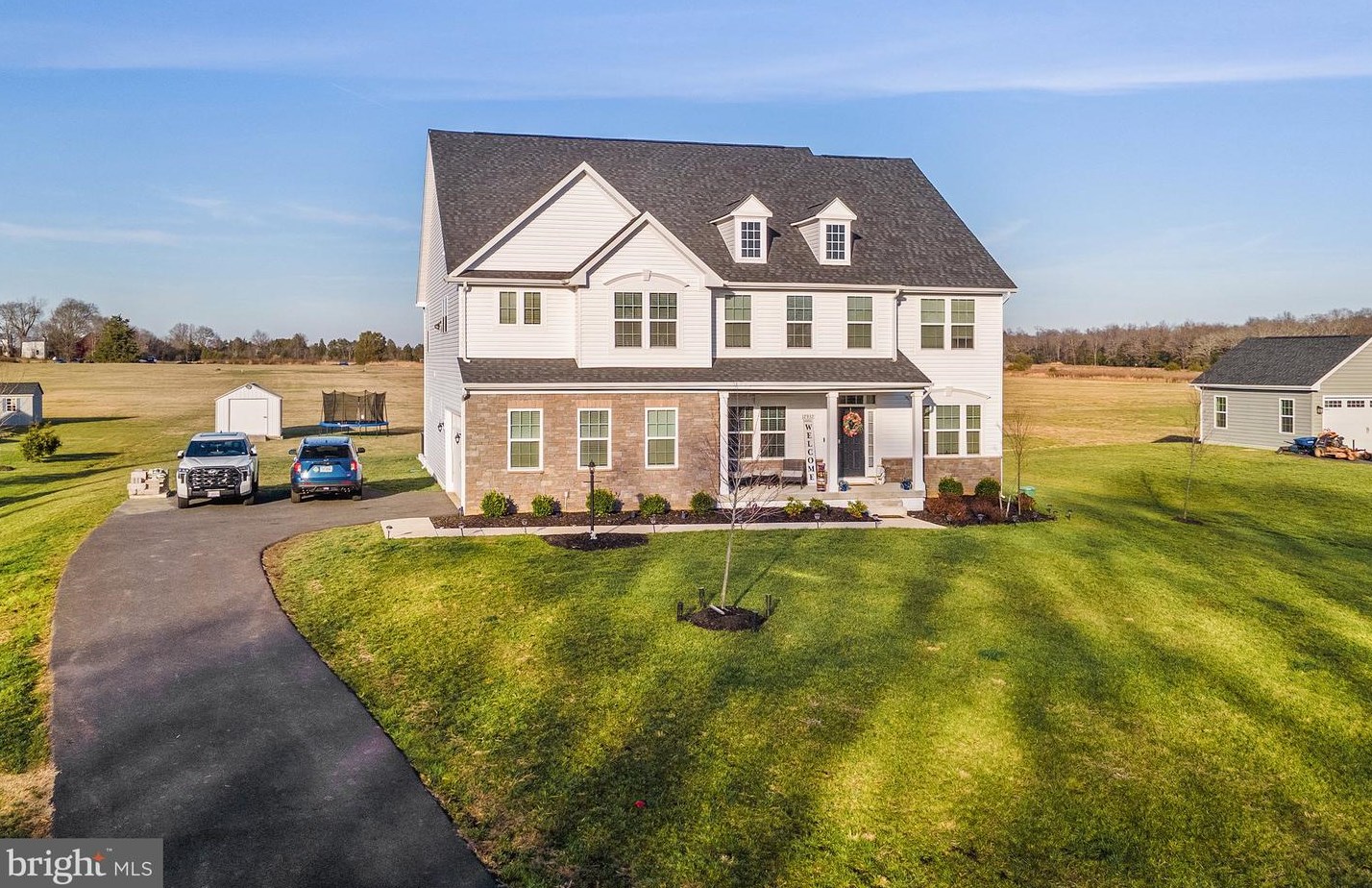12932 Hazelwood Dr, Nokesville, VA 20181