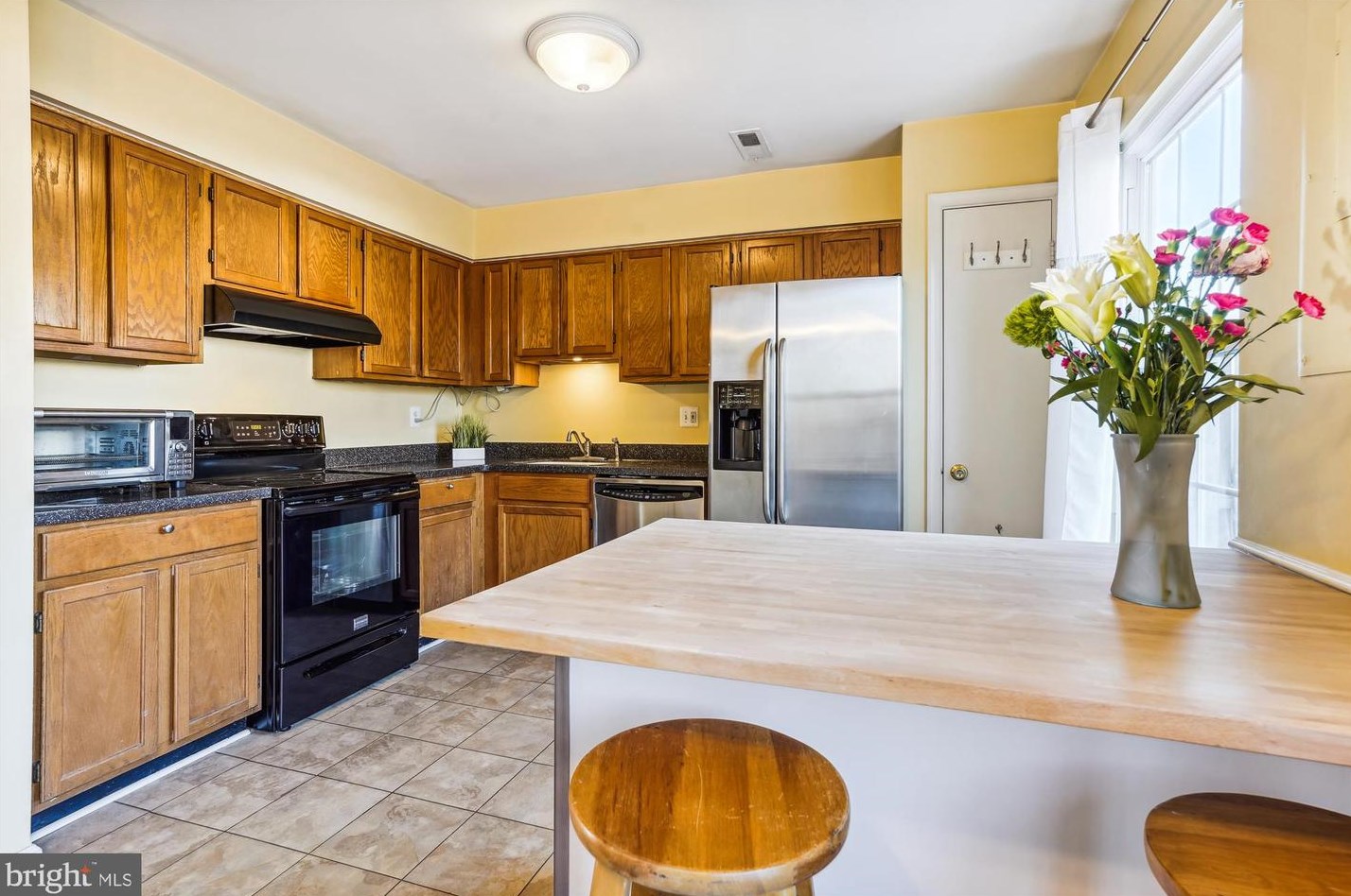 3634 Dahlgren Pl, Dumfries VA  22026-2602 exterior