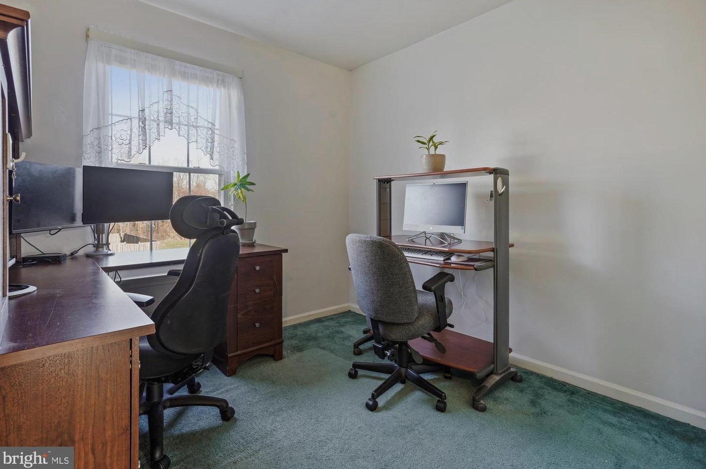 3634 Dahlgren Pl, Dumfries VA  22026-2602 exterior