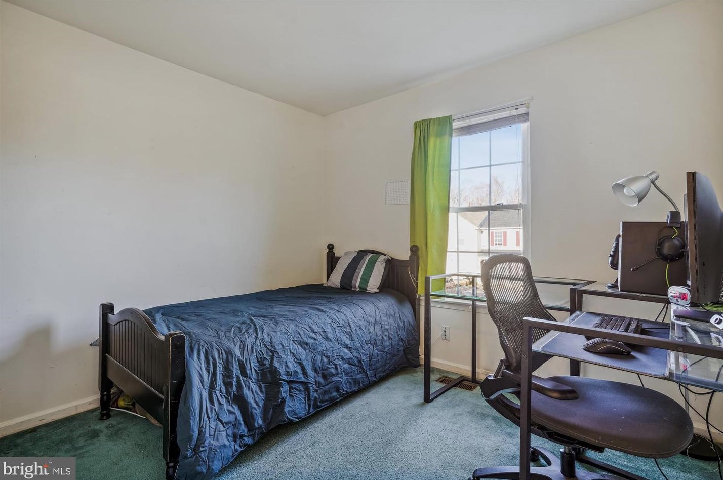 3634 Dahlgren Pl, Dumfries VA  22026-2602 exterior
