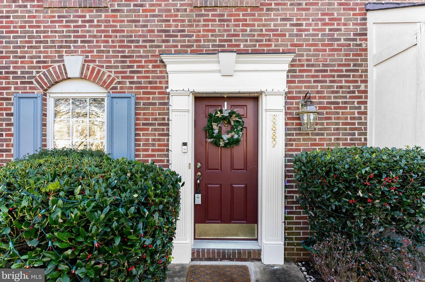 8889 Stable Forest Pl, Bristow, VA 20136