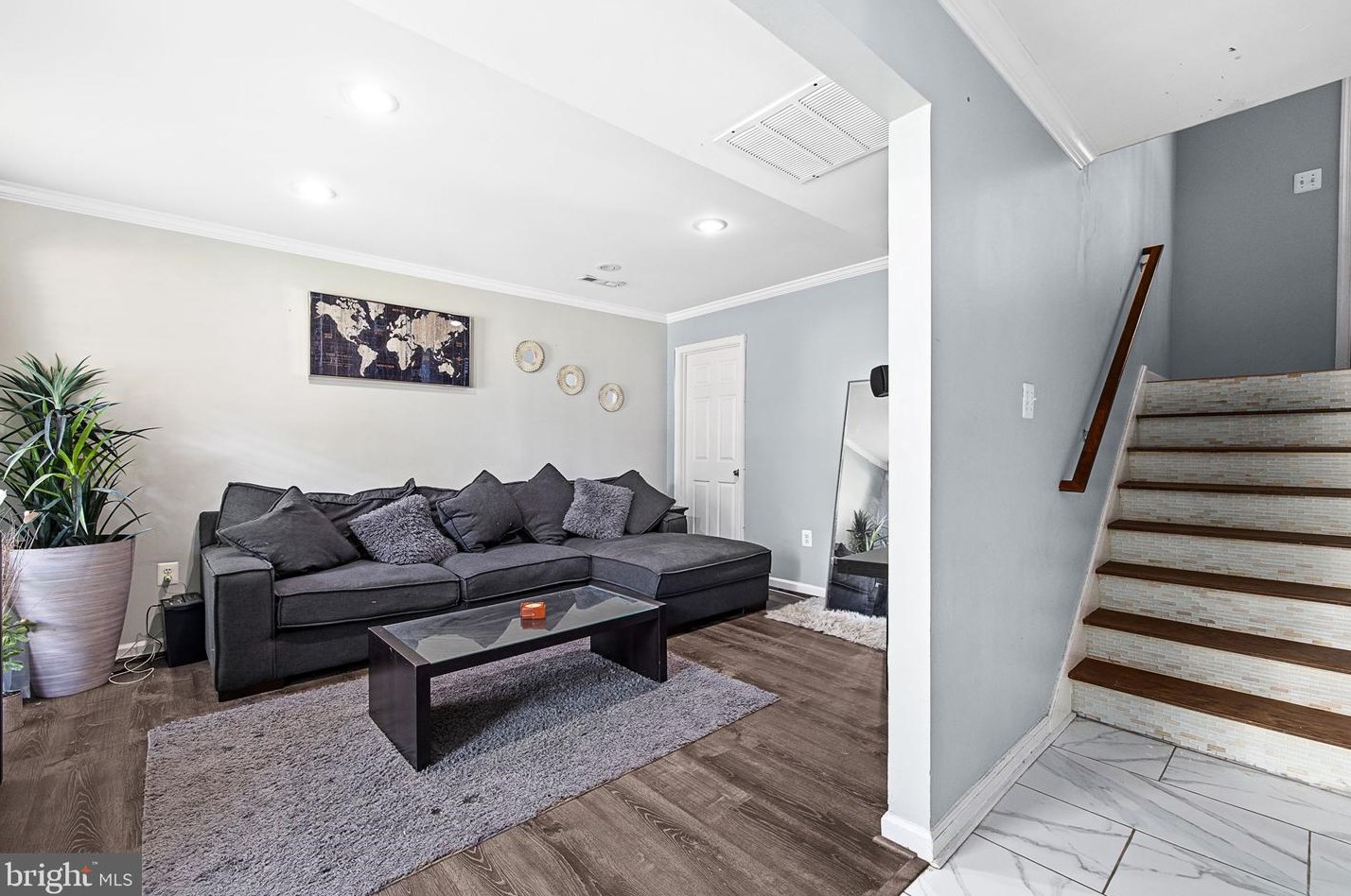 14277 Sonnette Ct, Woodbridge VA  22193-3423 exterior