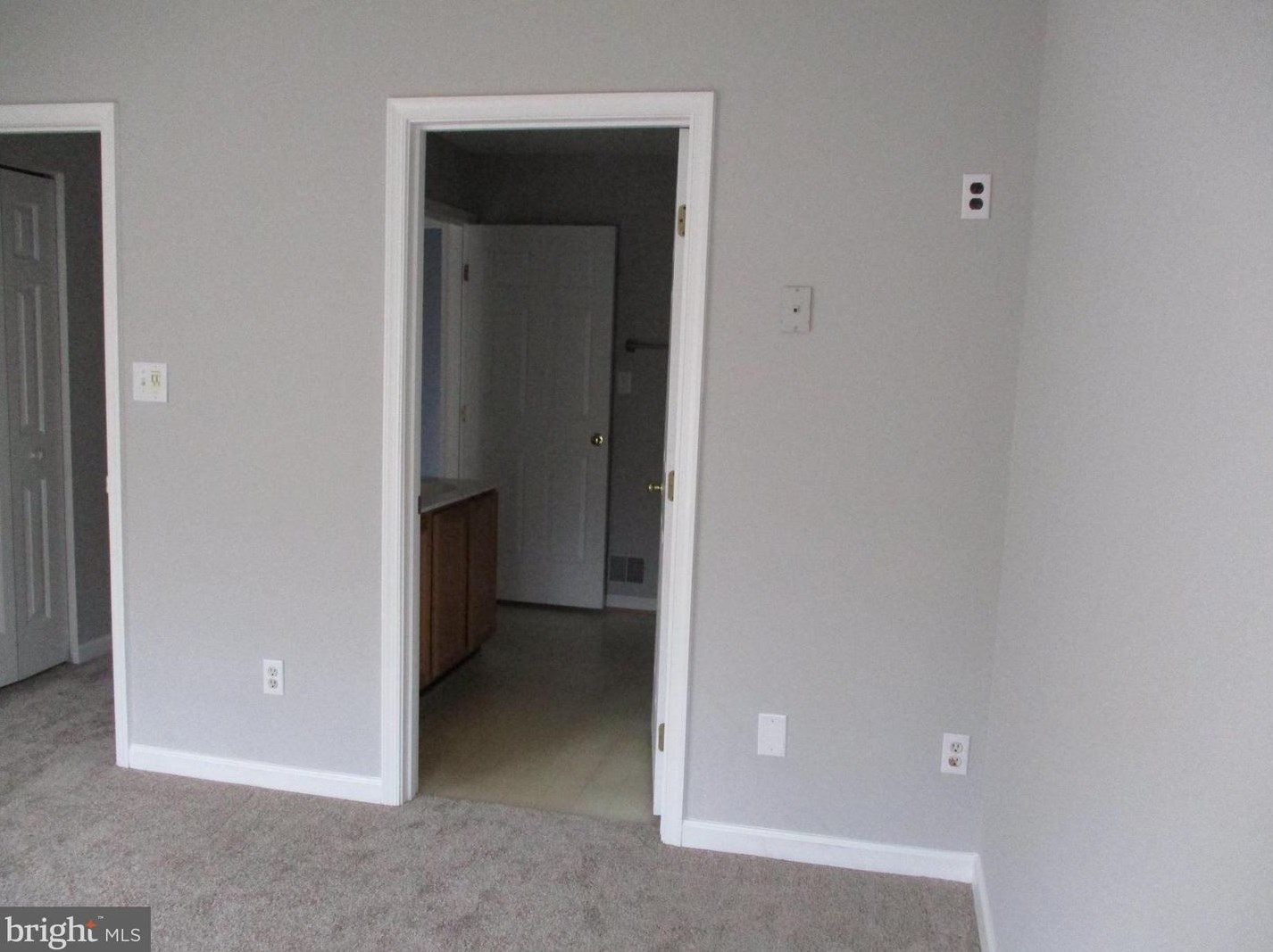 1850 Tiger Lily Cir, Woodbridge, VA 22192