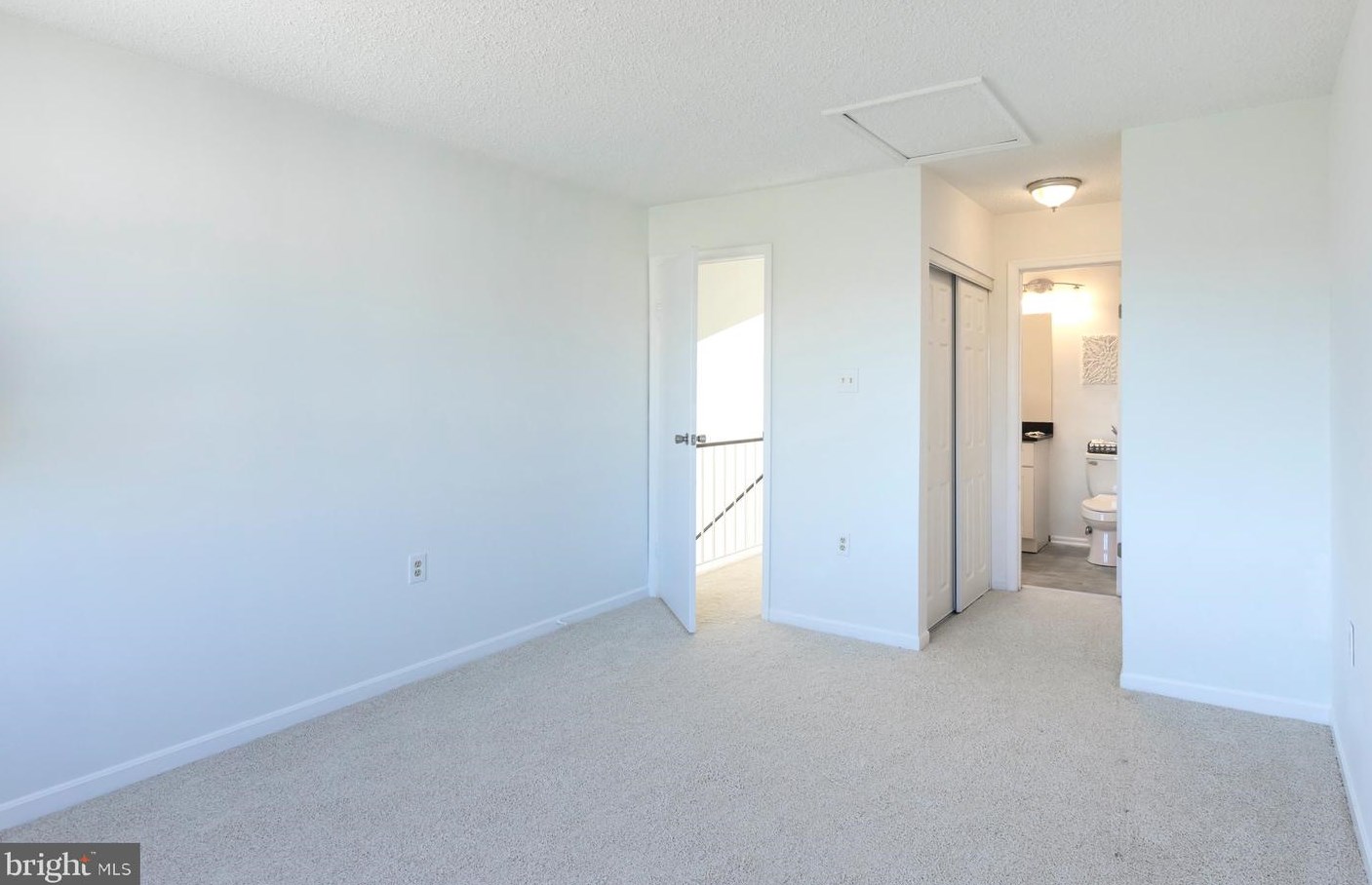 10498 Stonington Ln, Manassas VA  20109-6453 exterior