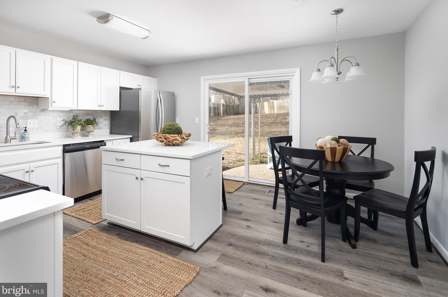 14801 Edgewater Dr, Woodbridge, VA 22193-2614