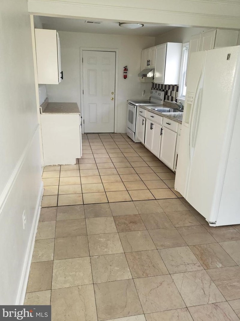 1264 Everett Ave, Woodbridge, VA 22191