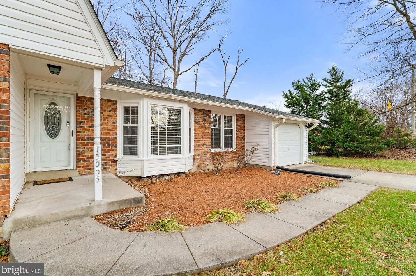 13005 Colby Dr, Woodbridge, VA 22192-3524