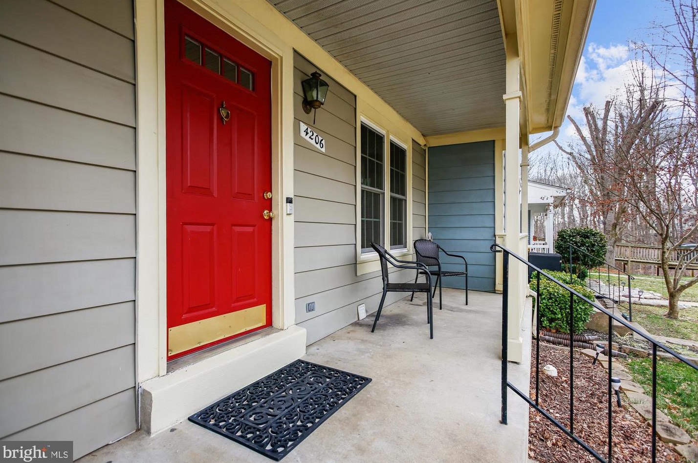 4206 Jonathan Ct, Dumfries, VA 22025