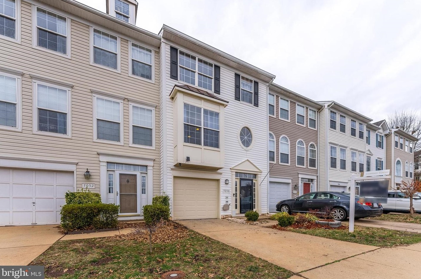 7050 Sauvage Ln, Gainesville, VA 20155