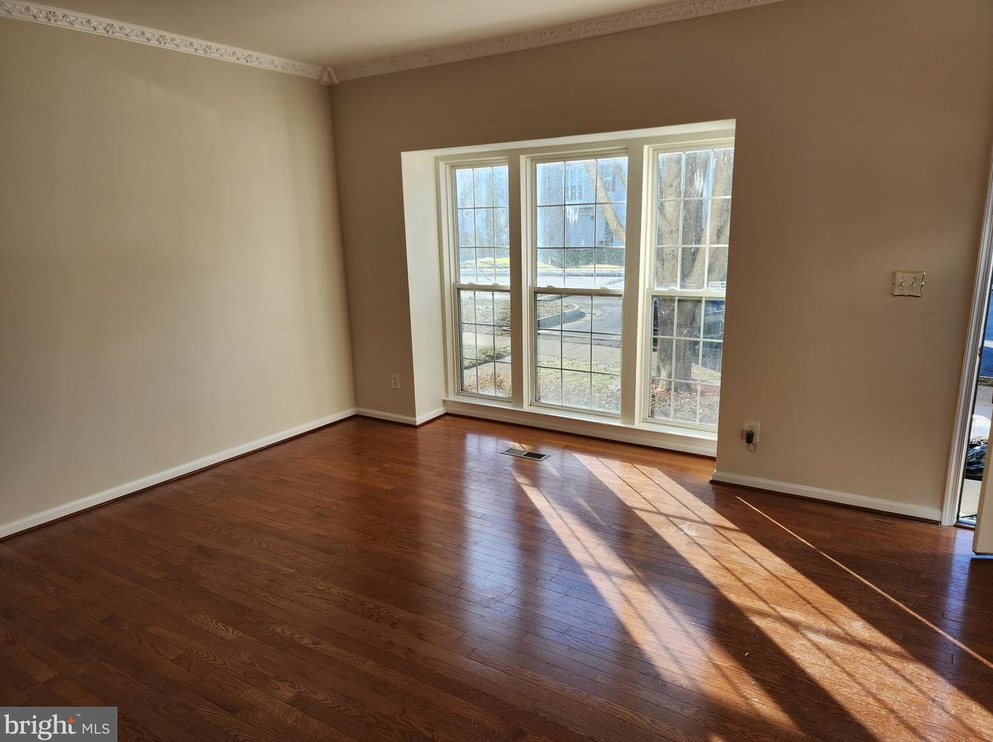 2570 Sylvan Moor Ln, Woodbridge, VA 22191