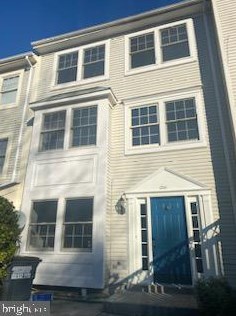 12111 Salemtown Dr, Woodbridge, VA 22192