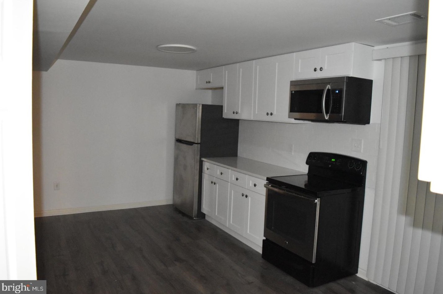 13299 Nassau Dr, Woodbridge VA  22193-4147 exterior