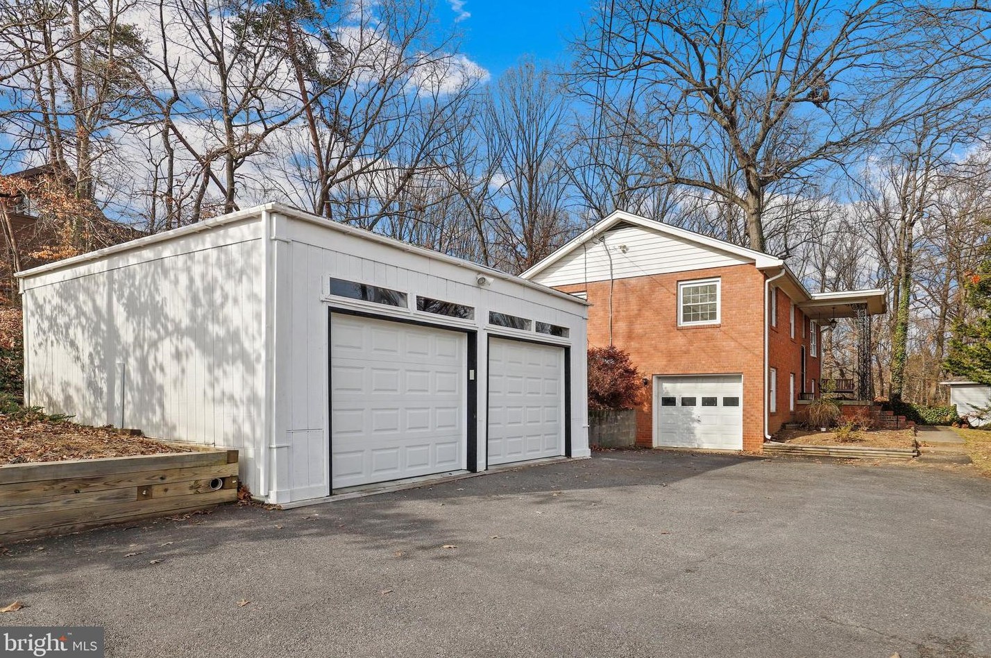 1604 Mount High St, Woodbridge, VA 22192-2422