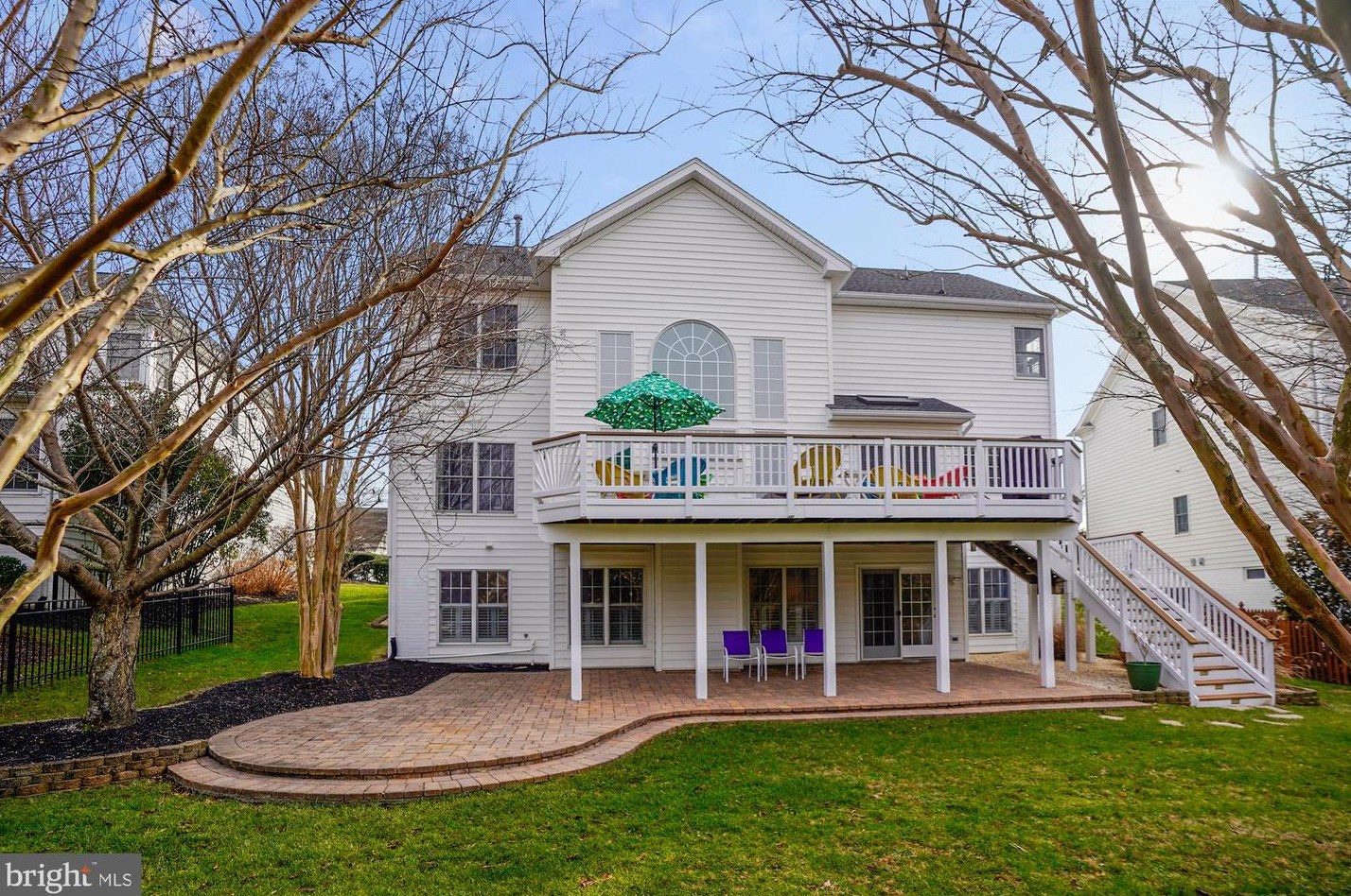 15146 Golf View Dr, Haymarket, VA 20169