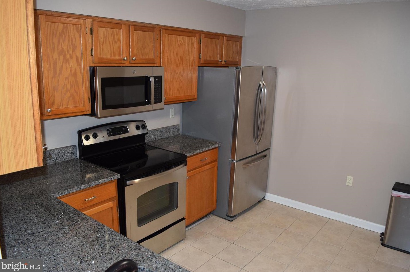 10490 Stonington Ln, Manassas VA  20109-6453 exterior