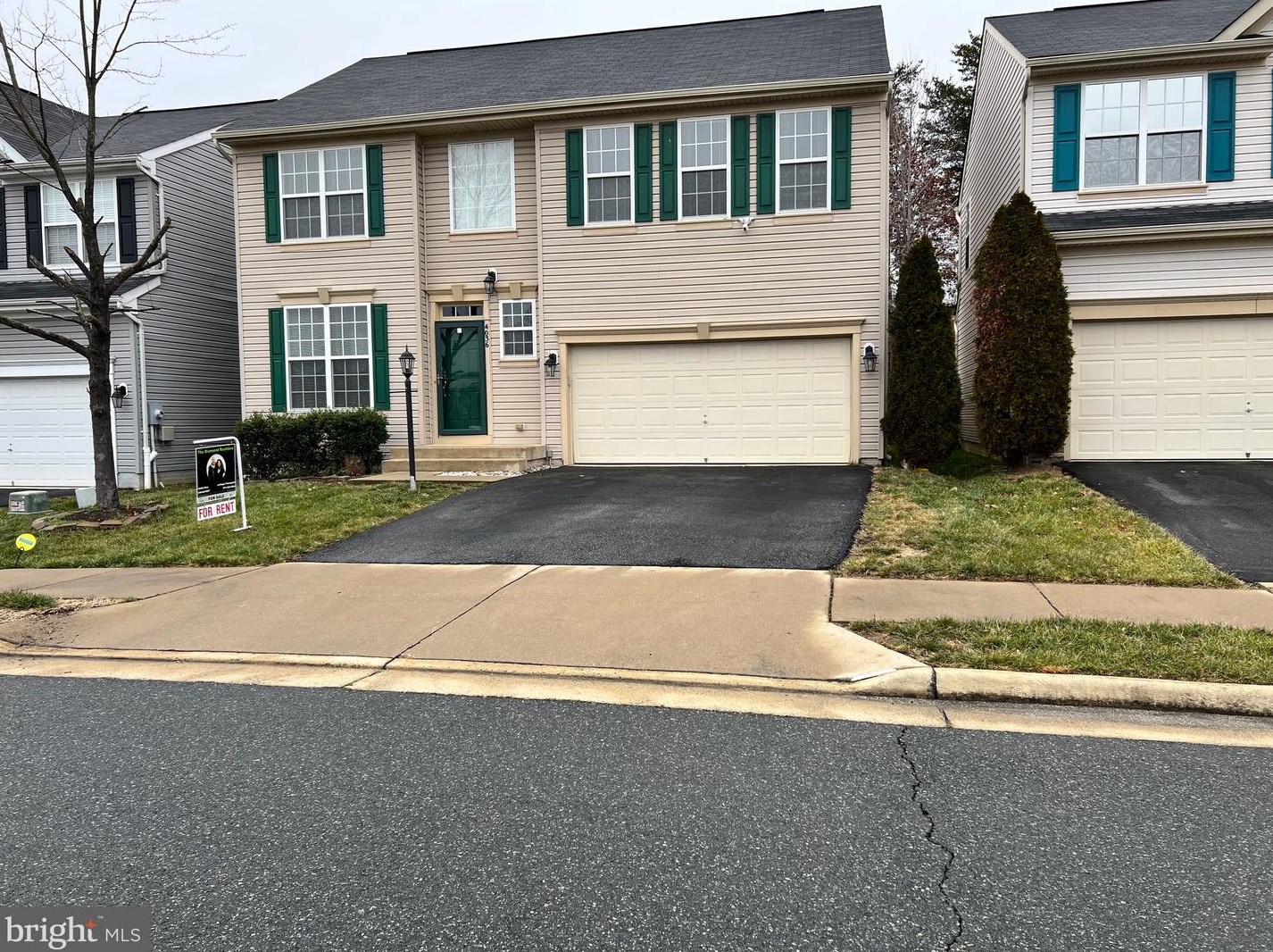 4036 Presidential Hill Loop, Dumfries VA  22025-3632 exterior