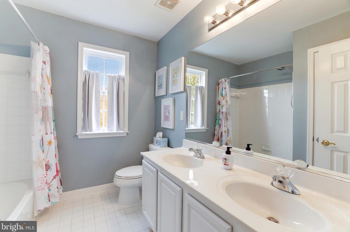 14018 Flagtree Pl, Manassas VA  20112-3884 exterior