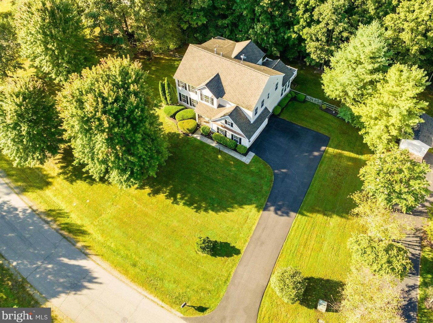 14018 Flagtree Pl, Manassas VA  20112-3884 exterior