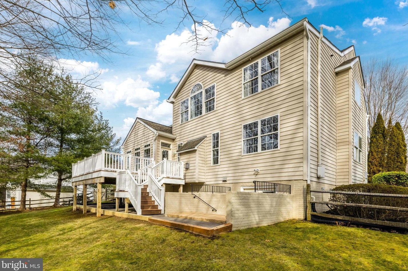 14018 Flagtree Pl, Manassas VA  20112-3884 exterior
