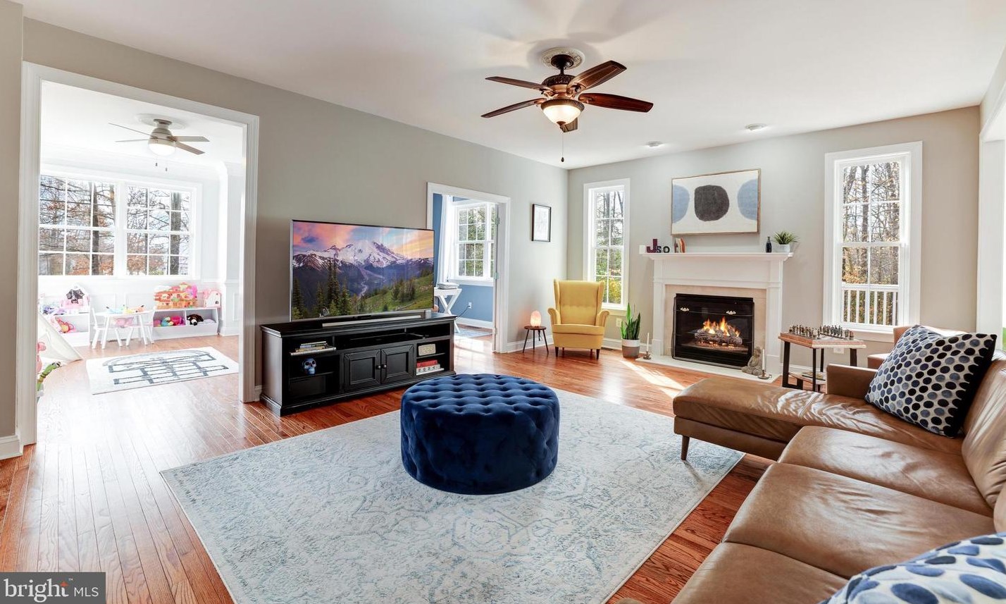 14018 Flagtree Pl, Manassas VA  20112-3884 exterior