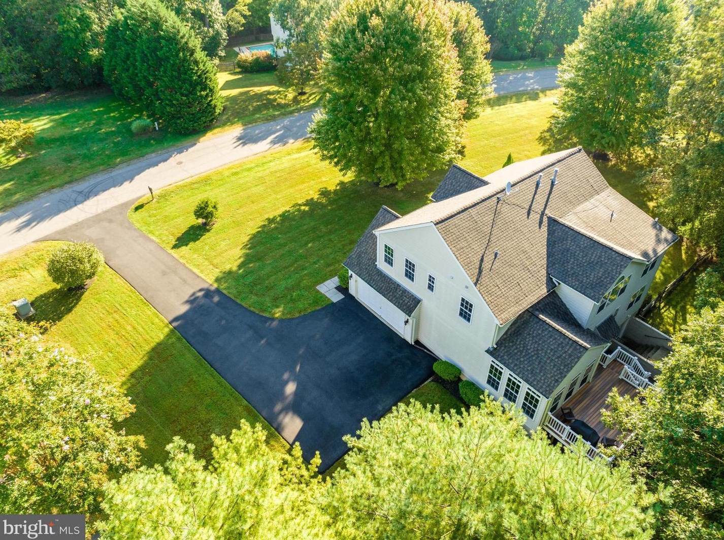 14018 Flagtree Pl, Manassas VA  20112-3884 exterior