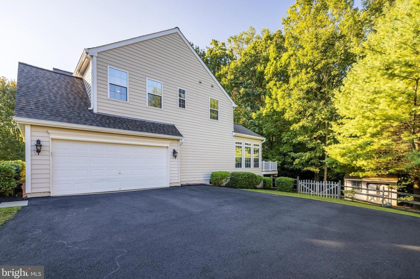 14018 Flagtree Pl, Manassas VA  20112-3884 exterior