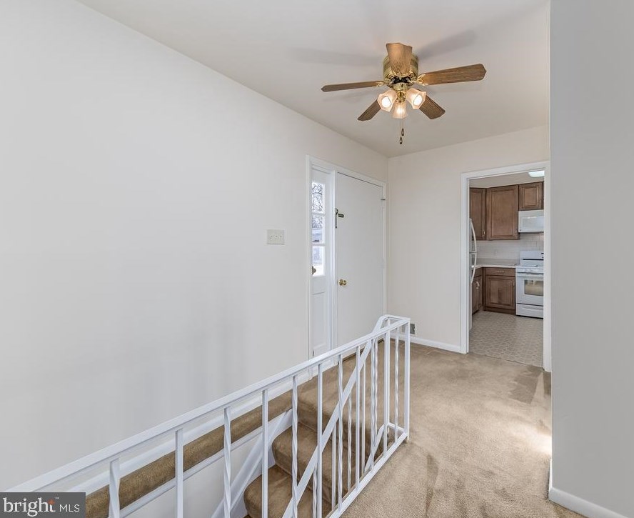 2202 Starboard Pl, Woodbridge, VA 22192-2222