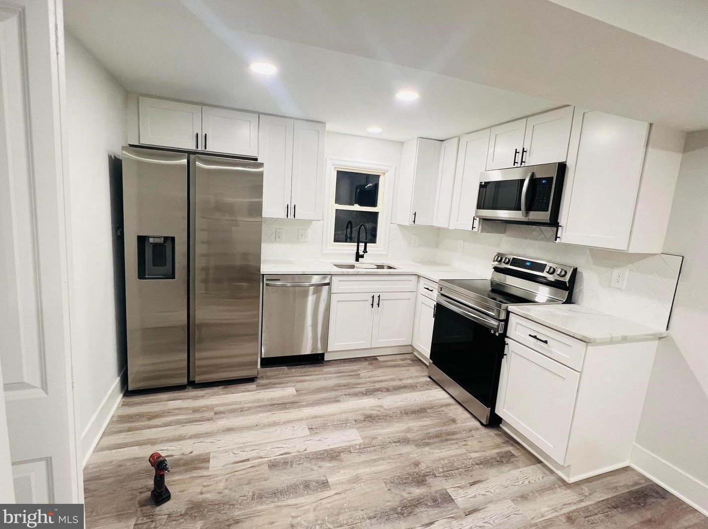 4409 Evansdale Rd, Woodbridge, VA 22193