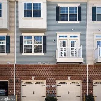 4882 Dane Ridge Cir, Woodbridge, VA 22193