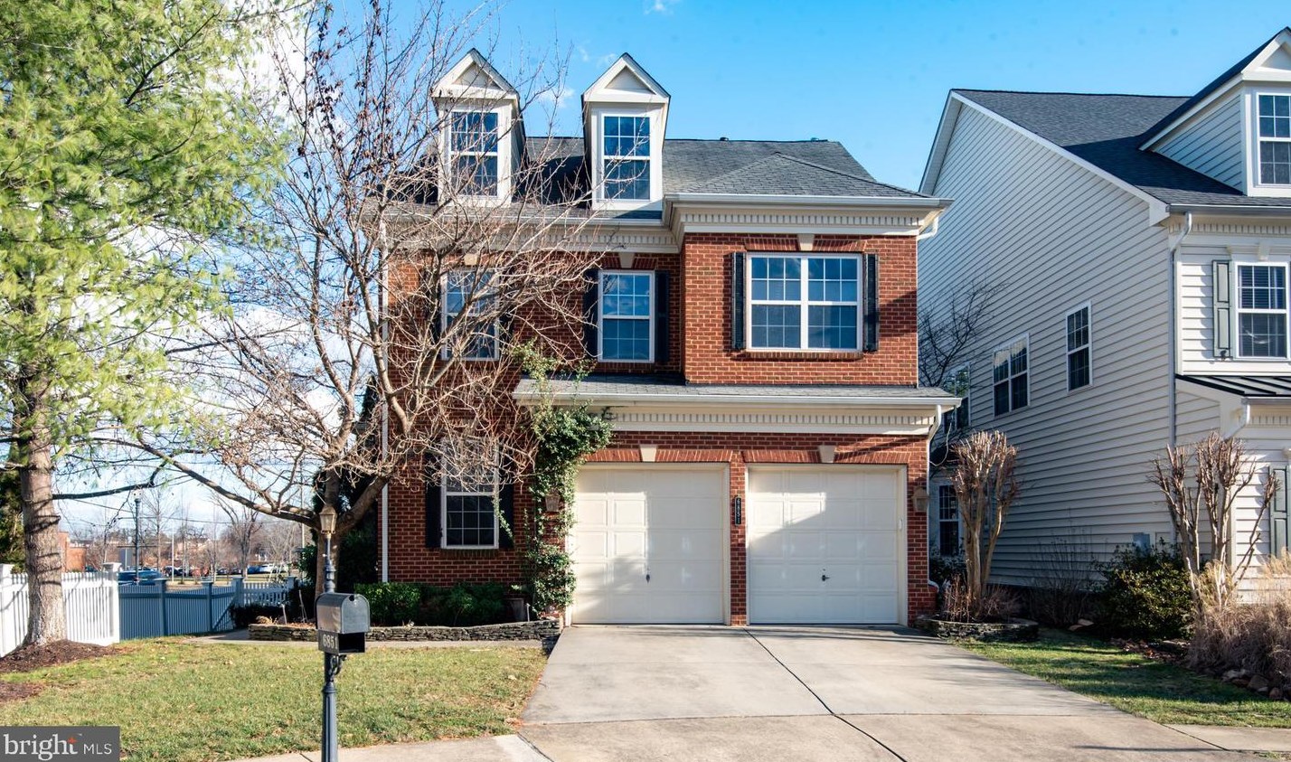 6851 Track Ct, Haymarket, VA 20169