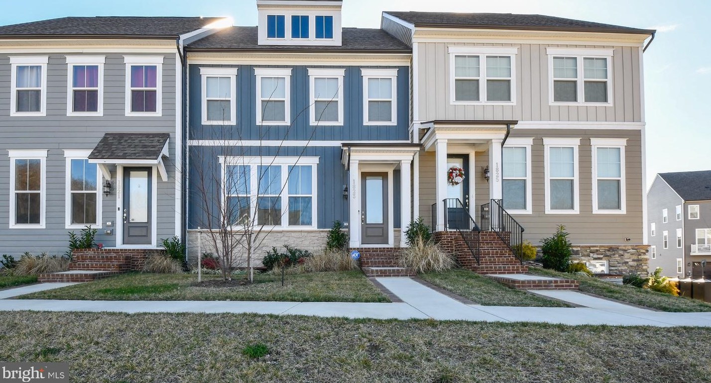 1823 River Heritage Blvd, Dumfries, VA 22026