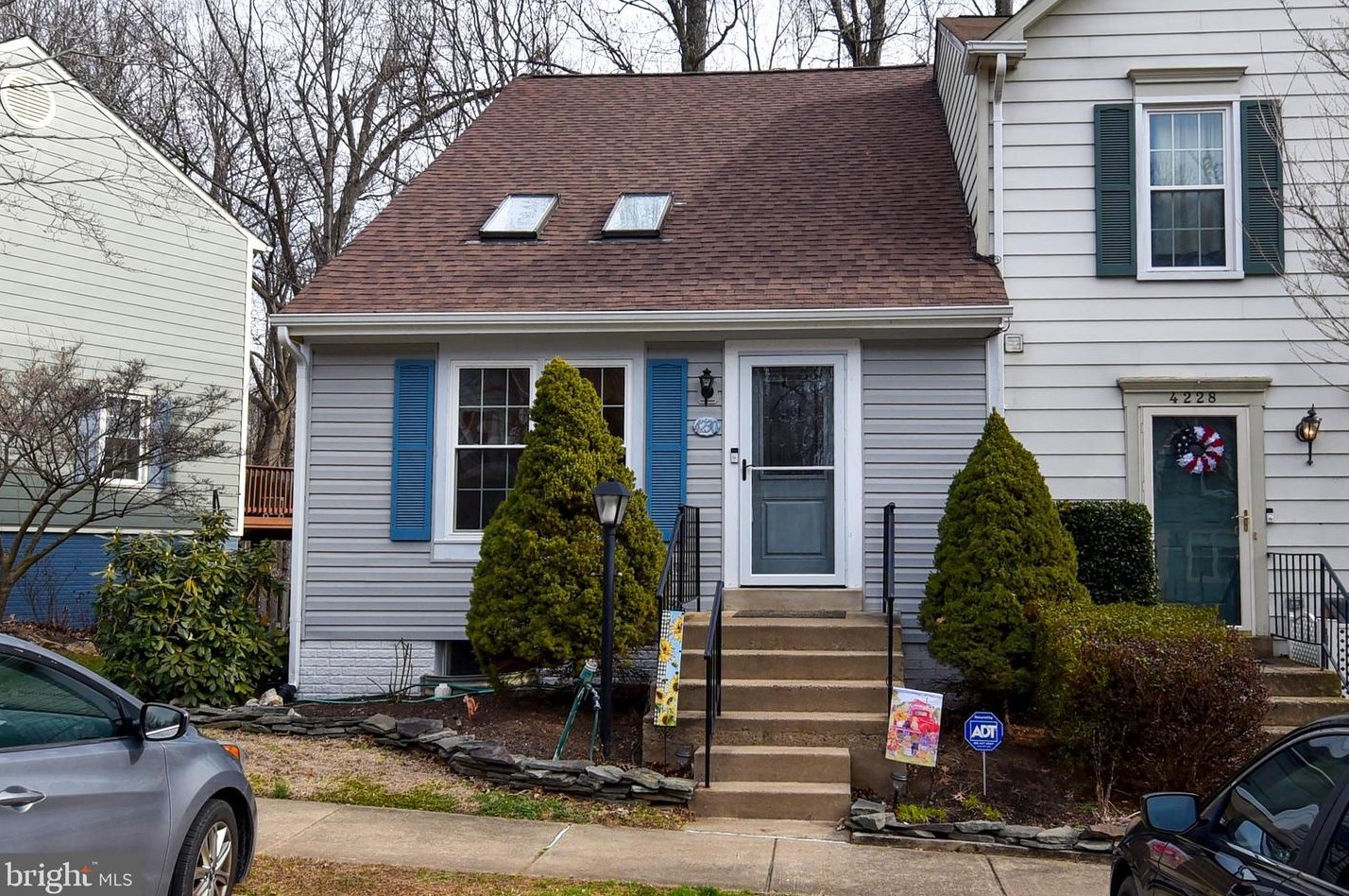 4230 Jonathan Ct, Dumfries, VA 22025-1130