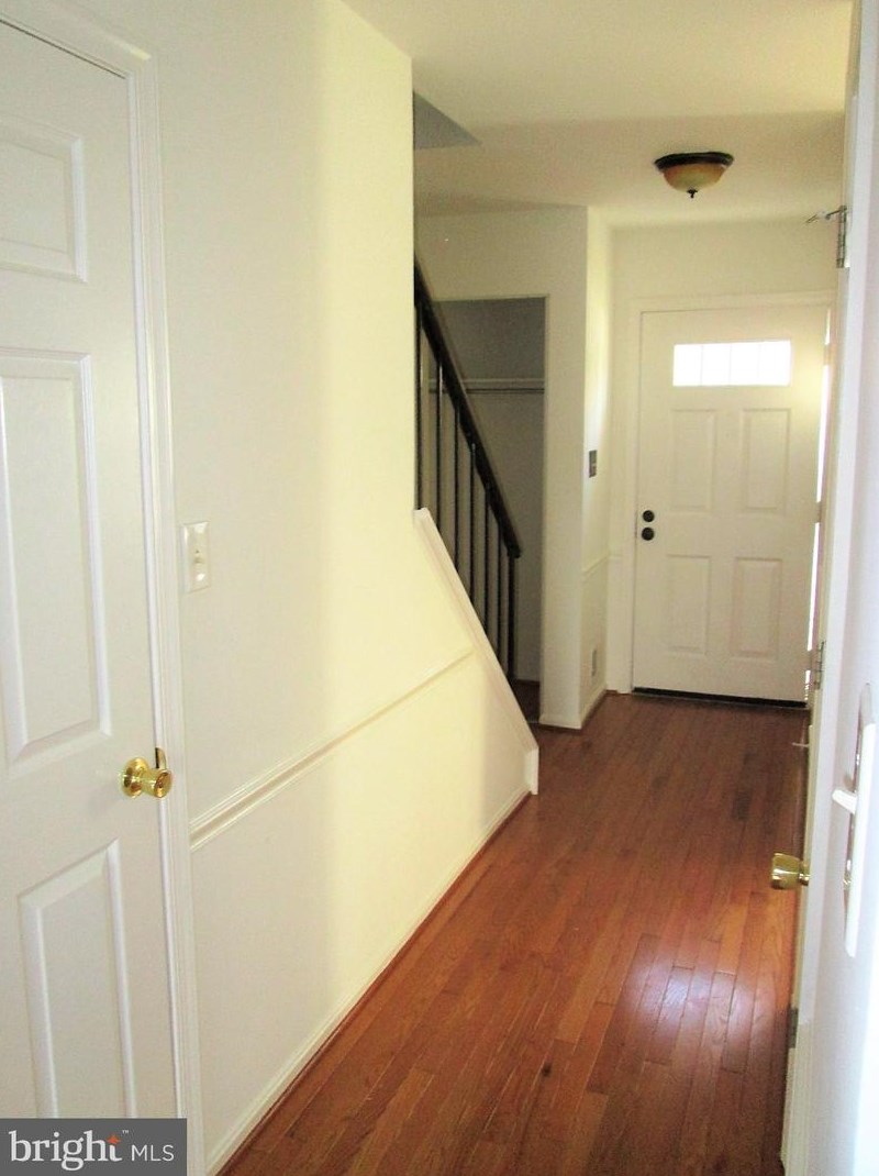 12490 Skipper Cir, Woodbridge, VA 22192