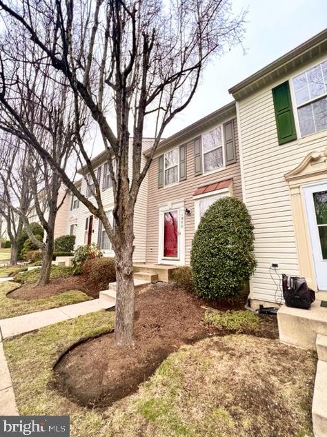 1877 Tiger Lily Cir, Woodbridge, VA 22192