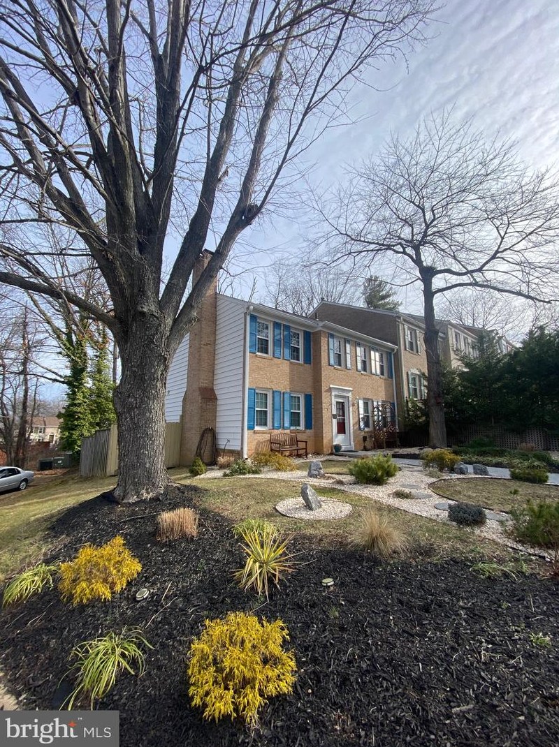 12509 Clipper Dr, Woodbridge, VA 22192