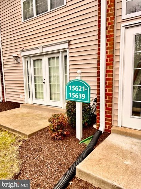 15627 Horseshoe Ln, Woodbridge, VA 22191