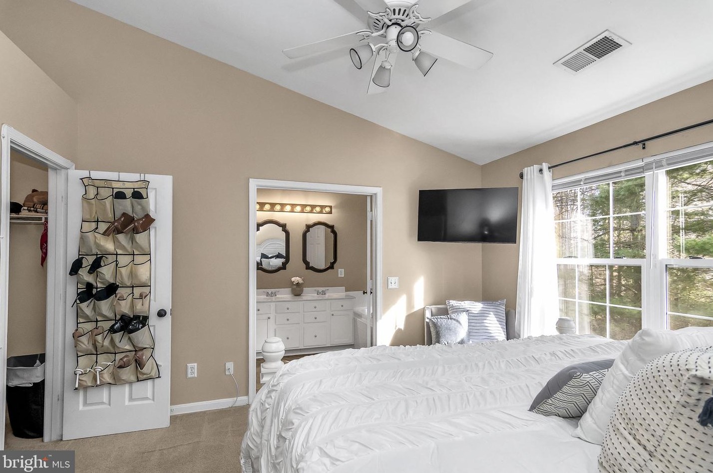 4921 Benecia Ln, Dumfries VA  22025-1243 exterior