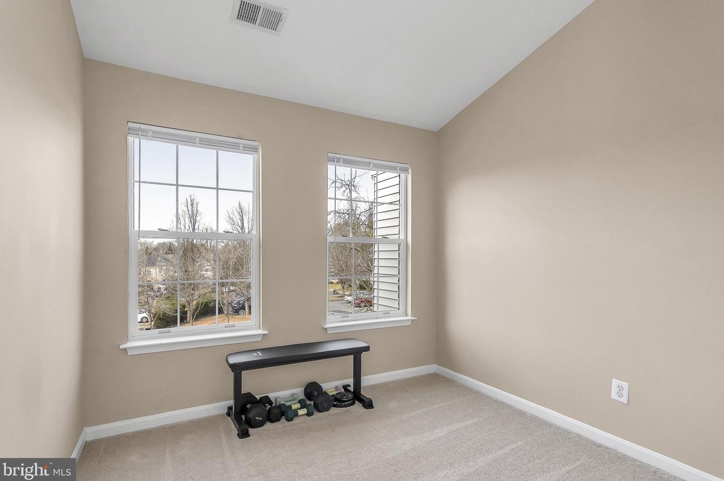 4921 Benecia Ln, Dumfries VA  22025-1243 exterior