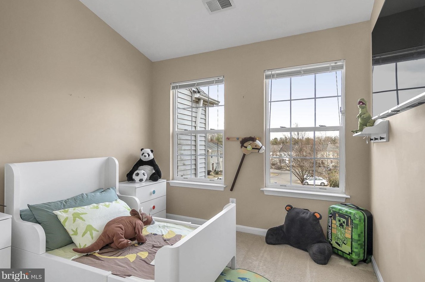 4921 Benecia Ln, Dumfries VA  22025-1243 exterior