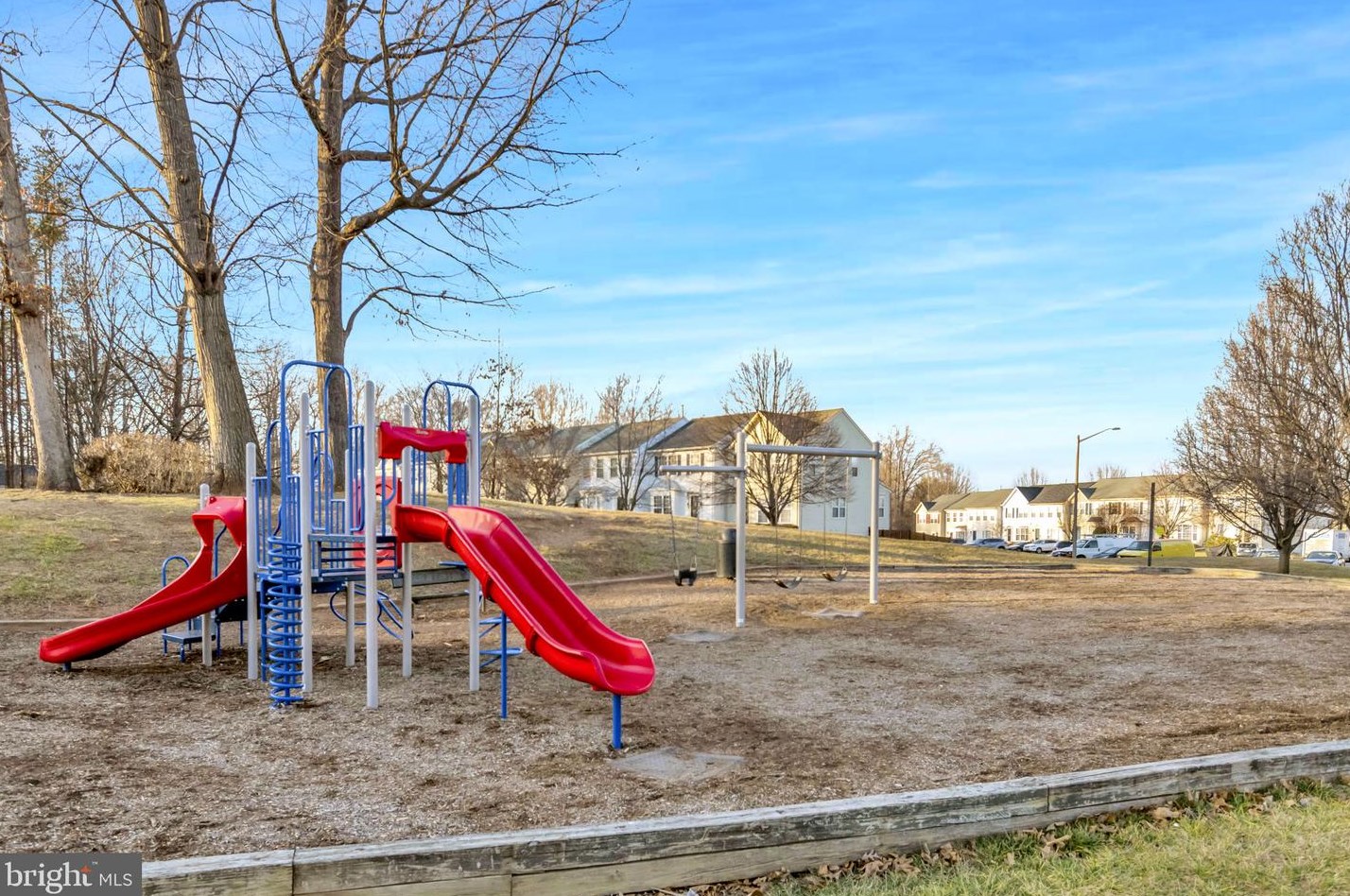 4921 Benecia Ln, Dumfries VA  22025-1243 exterior